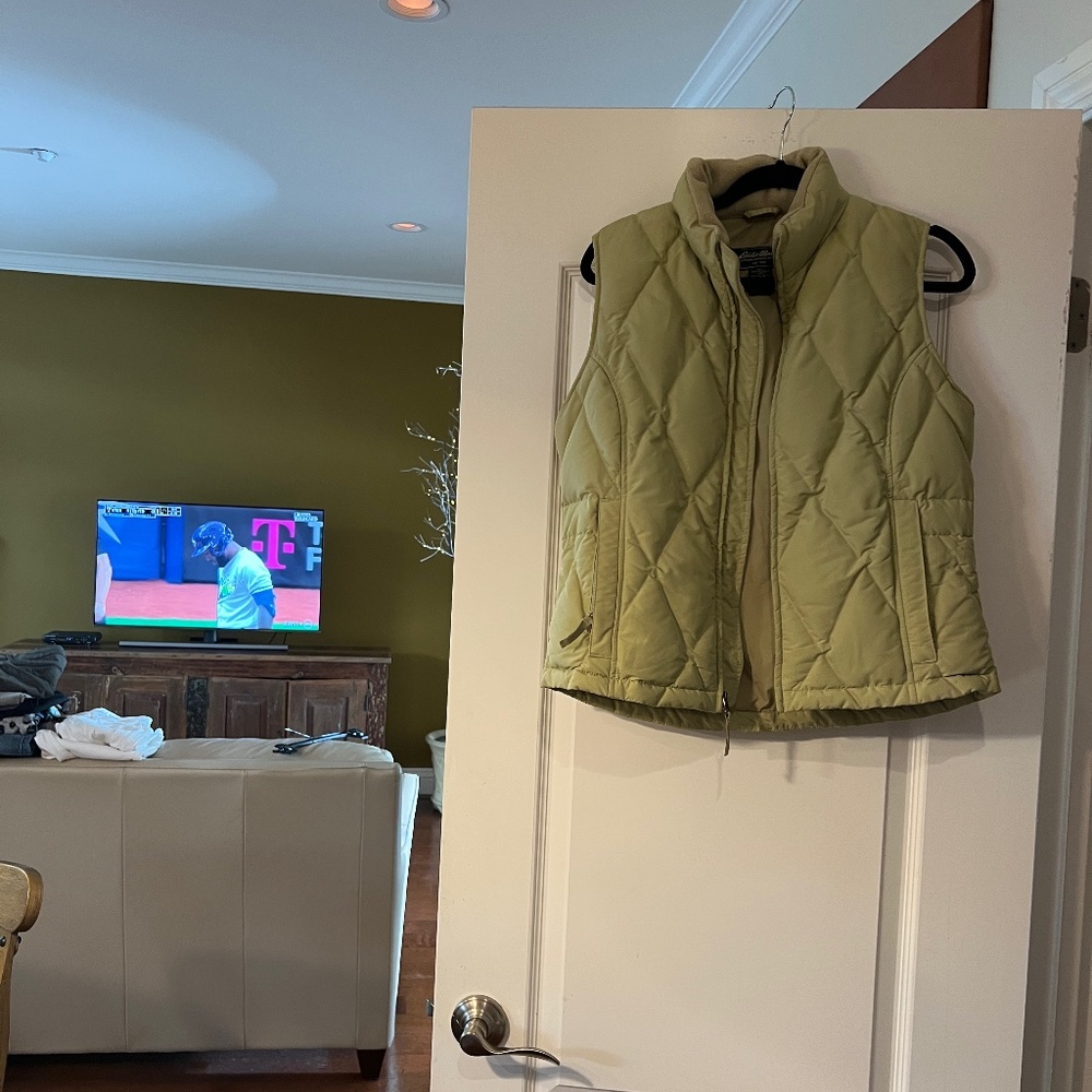 Eddie Bauer Quilted Vest - Chartreuse - Size S